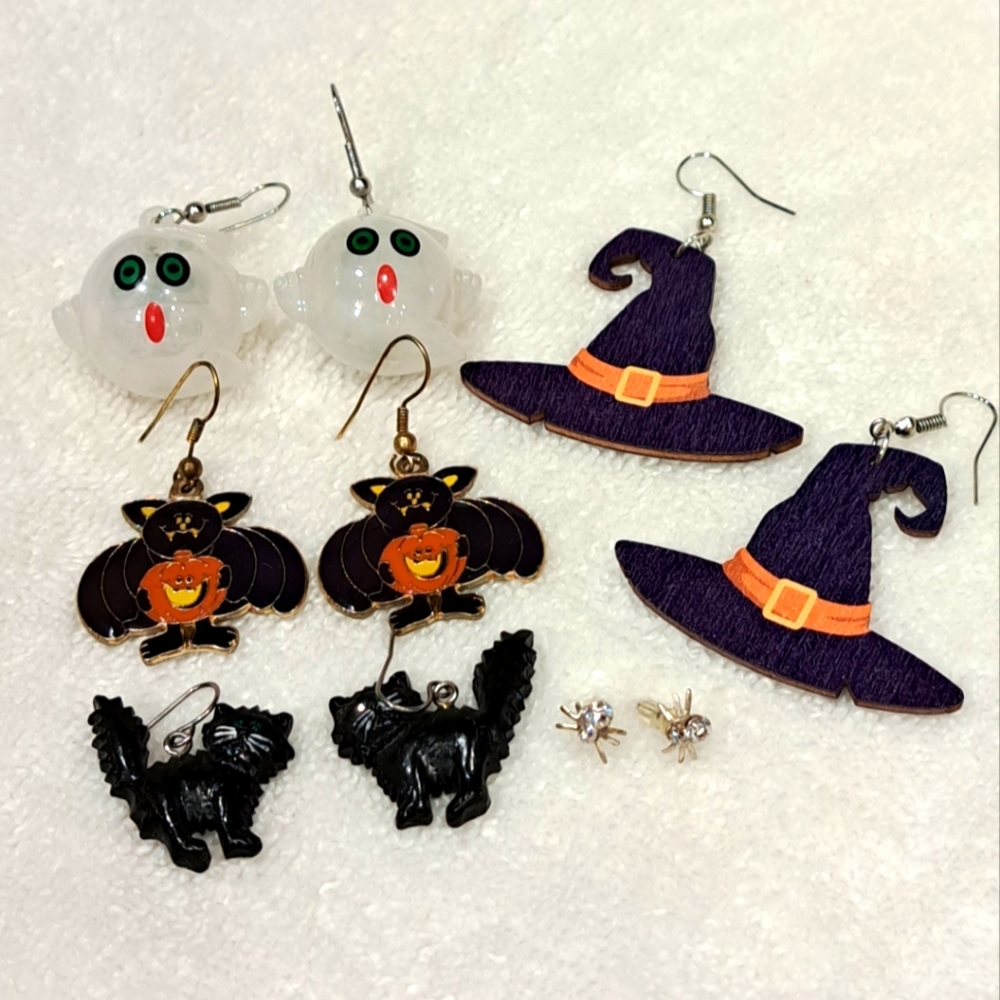 5 Pairs Of Halloween Themed Earrings